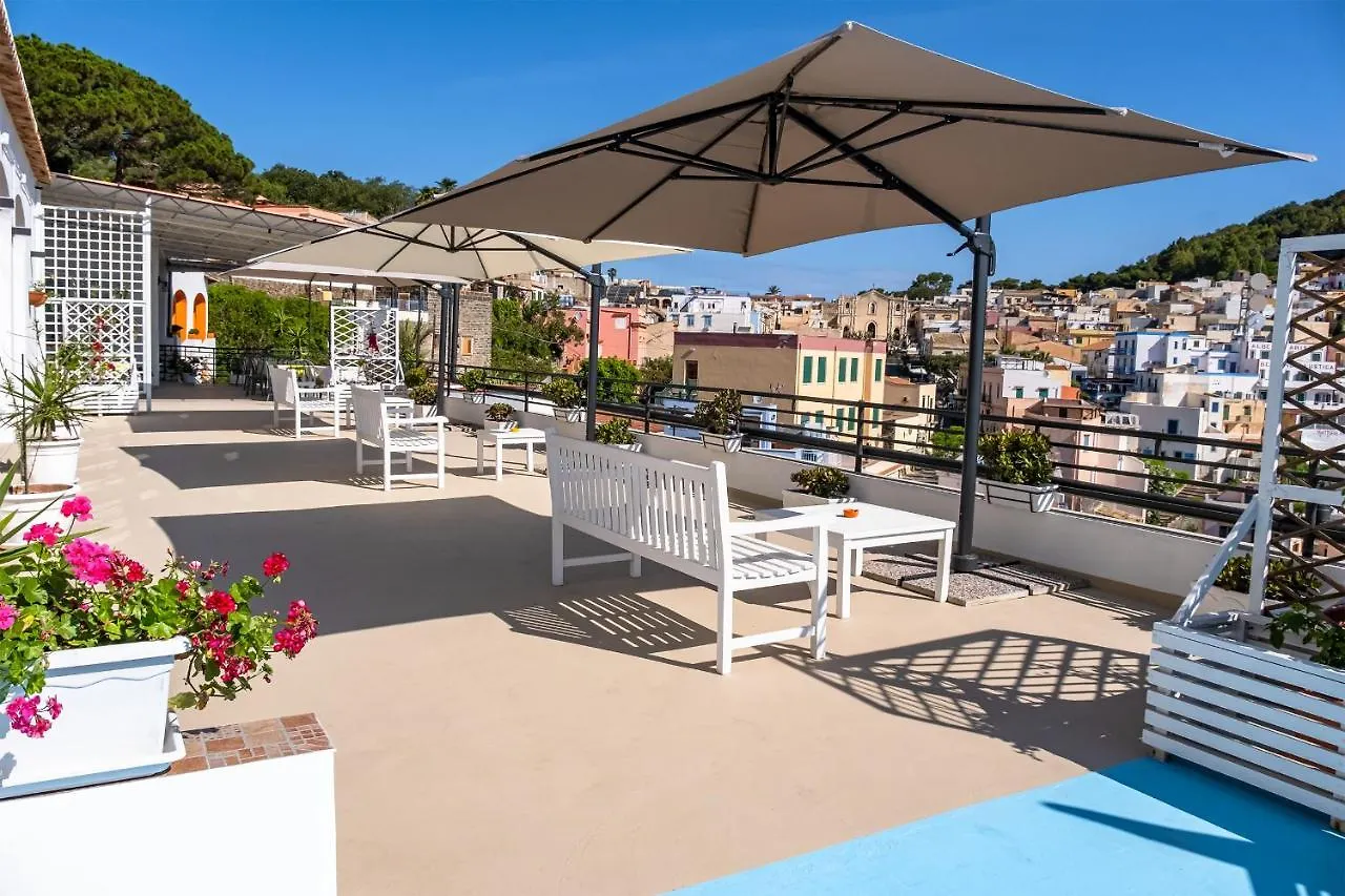 Apartment Ferienwohnung Le Terrazze Sul Mare Isola di Ustica Italien